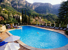 Pool-Bereich des Hotels La Residencia, Deya, Serra de Tramuntana, Mallorca, Balearen, Spanien