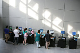 Tongji University,Tongji University, Universität, Campus, TFT-Screen, Flachbildschirme, Studenten, student