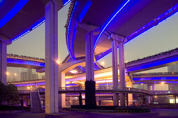 Gaojia motorway,Gaojia, elevated highway system, bridge, im Zentrum von Shanghai, Expressway, interchange, structure, puzzle of concrete tracks, blue