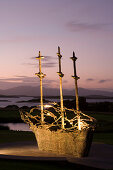 National Famine Memorial, Dämmerung über Clew Bay, Murrisk, County Mayo, Ireland