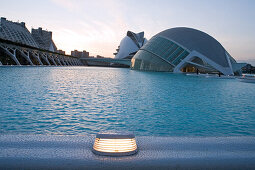 Stadt der Künste und Wissenschaften, spanischer Architekt Santiago Calatrava, Palau de las Artes, L'Hemisferic, ein Imax-Kino