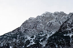 Der verschneite Berg Hinterriss, Tirol, Österreich, Europa