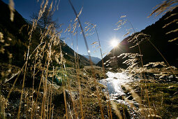 Landschaft im Knuttental, bei Bruneck, Trentino-Südtirol, Italien