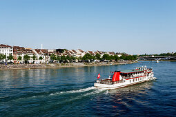 Basel Schiffsausflüge, Mittlere Rheinbrücke, Basel, Schweiz