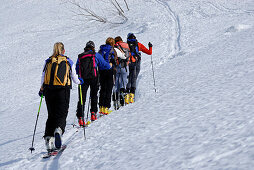 Backcountry skiers ascending to Ellmauer Tor, Kuebelkar, Wilder Kaiser, Kaiser range, Tyrol, Austria