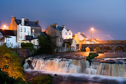 Stromschnellen, Falls, Cascades in Ennistimon, County Clare, Irland, Europa