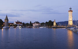 Port entrance with New Lindau Lighthouse and Bavarian Lion, Lindau, Bavaria, Germany