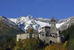 Burg Taufers mit Schwarzenstein, Sand in Taufers, Trentino-Südtirol, Italien