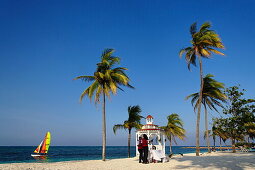 Pavillon am Sandstrand, Guardalavaca, Holguin, Kuba
