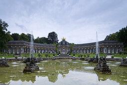 Neues Schloss der Eremitage mit Sonnentempel, Bayreuth, Bayern, Deutschland, Europa