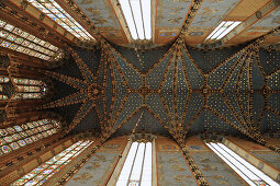 Blick von unten zur Decke der Kosicol Mariacki, Marienkirche, Krakau, Polen, Europa