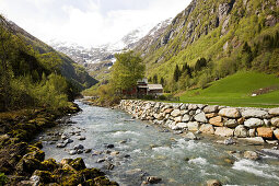 Farm at the river Buerelvi in the Buerdalen, Hordaland, Norway, Scandinavia, Europe