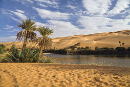 Mandara Seen in den Dünen von Ubari, Oase Um el Ma, libysche Wüste, Sahara, Libyen, Afrika