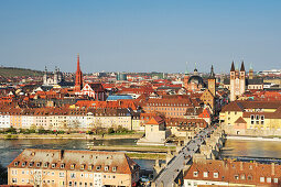 Alte Mainbrücke und Altstadt von Würzburg, Würzburg, Bayern, Deutschland