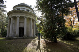 Funerary monument, South Cemetery, Leipzig, Saxony, Germany