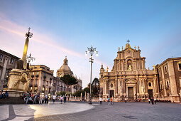Dom und Elefantenstatur, Piazza Duomo, Catania, Sizilien, Italien