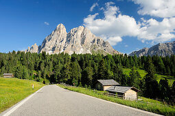 Mountain road leading towards Peitlerkofel, Dolomites, UNESCO World Heritage Site Dolomites, South Tyrol, Italy