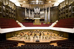 Der Große Saal im neuen Gewandhaus in Leipzig, Sachsen, Deutschland, Europa