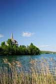 Kirche von Maria Wörth und Wörthersee, Wörthersee, Kärnten, Österreich, Europa