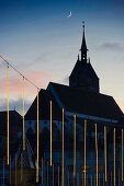 Altstadt und Weihnachtsdekoration, Basel, Schweiz