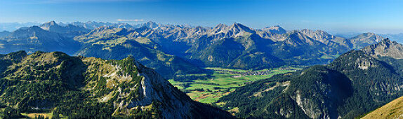 Panorama mit Allgäuer Alpen und Tannheimer Berge, Brentenjoch, Tannheimer Berge, Allgäuer Alpen, Tirol, Österreich