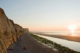 Strand am Cap Blanc-Nez bei Sonnenuntergang, Cap Blanc-Nez, Opalküste, Boulogne-sur-Mer, Frankreich, Europa