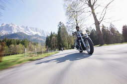 Motorbike tours around Garmisch, motorbikers on the road to Lake Eibsee near Garmisch-Partenkirchen, Upper Bavaria, Bavaria, Germany