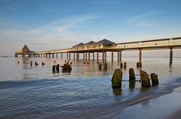 Seebrücke Heringsdorf im Abendlicht, Insel Usedom, Ostsee, Mecklenburg Vorpommern, Deutschland, Europa