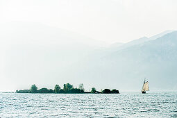 Sailing ship on lake Garda near by Malcesine, Lago di Garda, Province of Verona, Northern Italy, Italy