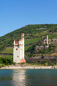 Mouse Tower and Ehrenfels castle, Unesco World Cultural Heritage, near Bingen, Rhine river, Rhineland-Palatinate, Germany