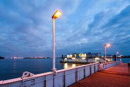 Ship landing stage Teufelsbrueck with Restaurant cafe Engel, Elbe in Hamburg-Nienstedten, Hamburg, Germany