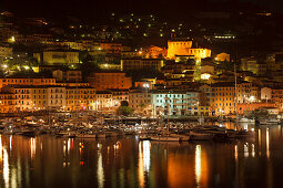 Hafen bei Nacht, Porto San Stefano, Hafenstadt, Monte Argentario, Mittelmeer, Provinz Grosseto, Toskana, Italien, Europa