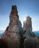 Person steht auf Felsen, Hochiss, Rofangebirge, Tirol, Österreich