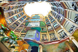 Casa Mila, Casa Milà, La Pedrera, atrium, architect Antoni Gaudi, UNESCO World Heritage Site Casa Milà, Catalan modernista architecture, Art Nouveau, Eixample, Barcelona, Catalonia, Spain
