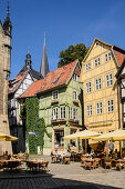 Fachwerkhäuser und Café am Hoken, Quedlinburg, Harz, Sachsen-Anhalt, Deutschland, Europa