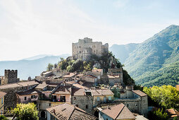 Castelvecchio di Rocca Barbena, Provinz Savona, Riviera di Levante, Ligurien, Italien