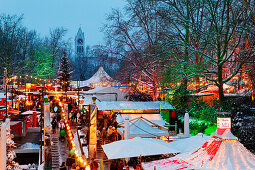 Weihnachtsmarkt, Münchner Freiheit, Schwabing, München, Oberbayern, Bayern, Deutschland