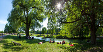 Summer in the English Garden with Eisbach, Englischer Garten, Munich, Upper Bavaria, Bavaria, Germany