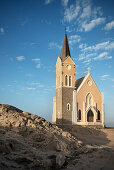 von Deutschen während der Kolonialzeit erbaute Felsen Kirche, Bucht von Lüderitz, Namibia, Afrika