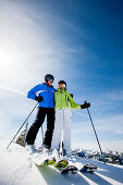 Paar beim Skifahren, Fageralm, Salzburg, Österreich