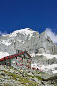 Hut Rifugio Gianetti with Piz Cengalo in background, Sentiero Roma, Bergell range, Lombardy, Italy