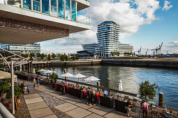 Blick auf Marco-Polo-Tower und Unilever-Haus, HafenCity, Hamburg, Deutschland