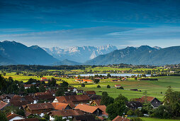 Aidling, Riegsee und Murnau mit Zugspitze, Oberbayern, Bayern, Deutschland