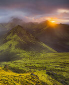 Berglandschaft bei Sonnenaufgang, Storkonufell, Mofell, Fjallabak, Südisland, Island