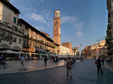 Torre dei Lamberti, Piazza delle Erbe, Verona, Veneto, Italy