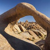 Mobius Arch, Alabama Hills, nahe Lone Pine, Sierra Nevada, Kalifornien, USA