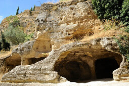 Alcala la Real, historische Höhlen unterhalb der Fortaleza de la Mota, Andalusien, Spanien
