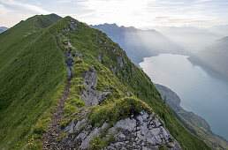 Wanderung mit Biwak auf dem Hardergrat, Brienzer See, Berner Oberland, Schweiz