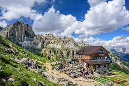 Hut Rotwandhuette, Rifugio Roda di Vael, with Mugoni in background, Rotwand, Rosengarten, UNESCO world heritage Dolomites, Dolomites, Trentino, Italy