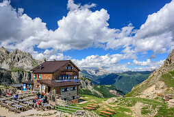 Rotwandhütte, Rifugio Roda di Vael, Rotwand, Rosengarten, UNESCO Weltnaturerbe Dolomiten, Dolomiten, Trentino, Italien